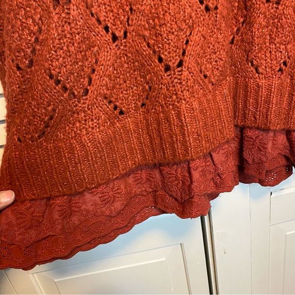 ANTHROPOLOGIE LILI’S CLOSET RUST POINTELLE SWEATER - Picture 5 of 9